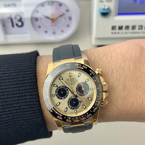 Rolex Daytona Yellow Gold Gold 4130 Clean Factory 116518LN Watch - Image 3