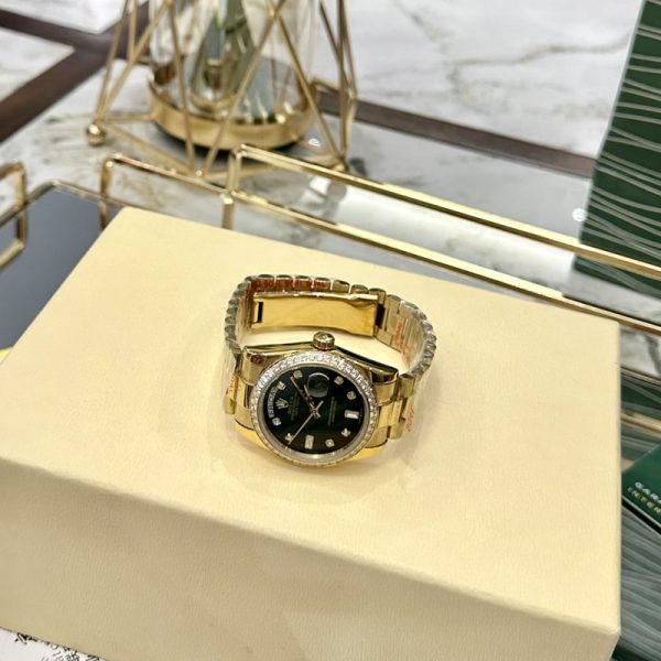 Rolex Day-Date 40mm 128238 Yellow Gold Green Diamond Dial (2024) – Image 8