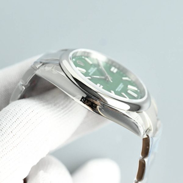 HP Factory Rolex Oyster Perpetual 124300 Stainless Steel Green Dial – Image 4