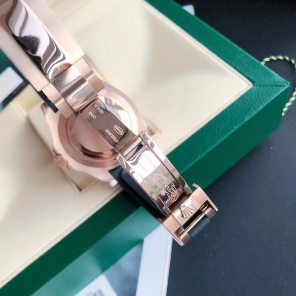 Rolex Yacht Master 40mm Rose Gold Oysterflex Diamond Dial Dial 116655 - Image 10